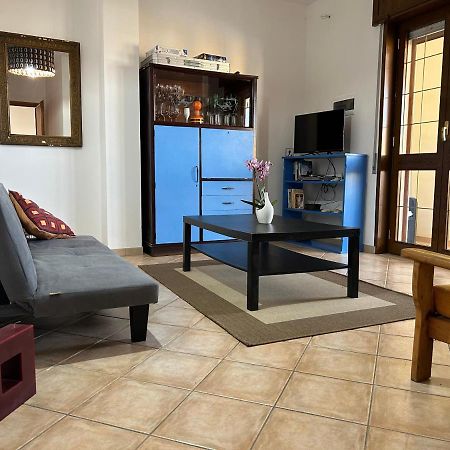 Salento Casa Vacanza Il Focolare Torchiarolo Exterior foto